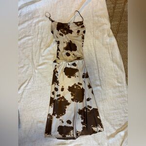 Adorable Cow Print 2 piece set!